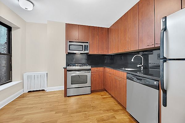 1st image of 404 E 63rd St #14