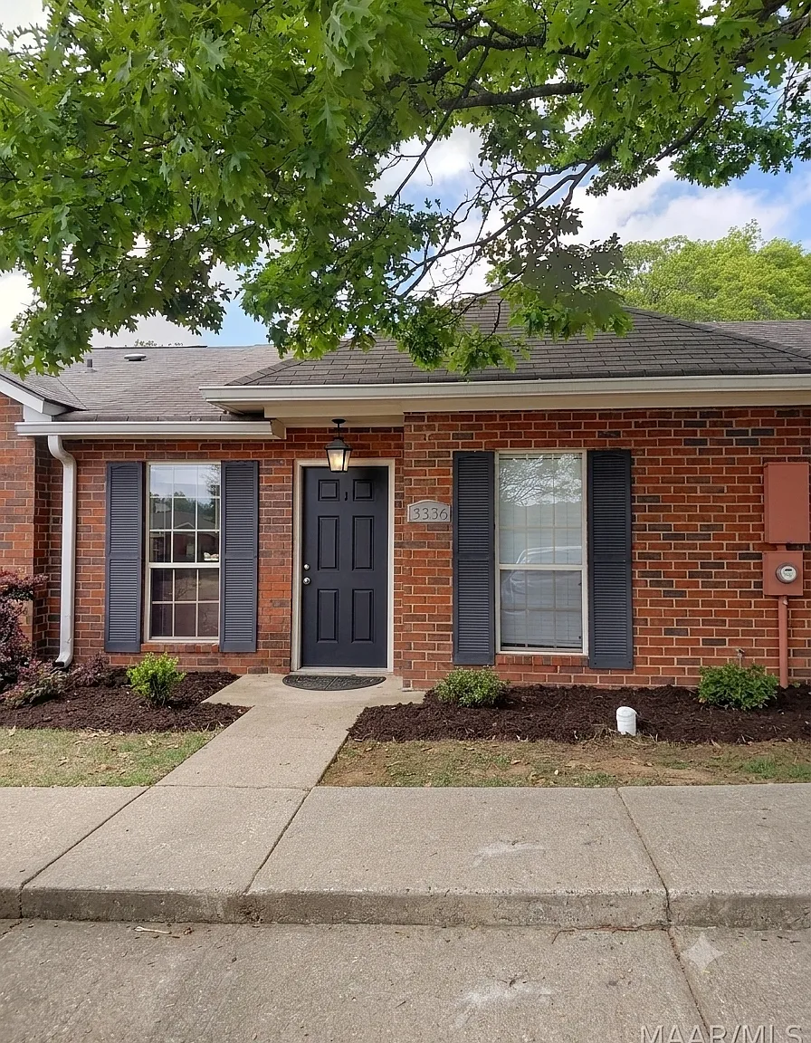 2 bed, 1296 sqft, $1,399 — Photo 1