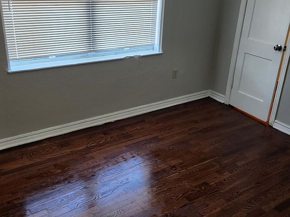 5th image of 323 Lexington Ave APT 6