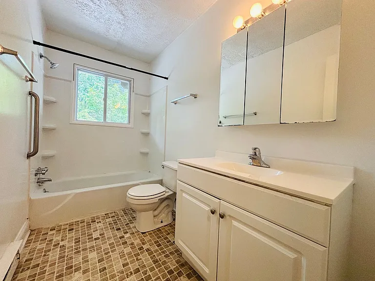 109 Northview Dr #9 — Photo 8