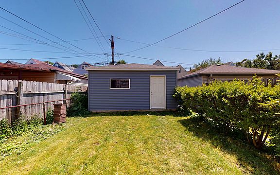 2nd image of 2711 N Hamlin Ave
