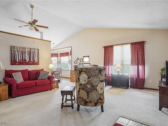 4th image of 3996 Kelly Ln