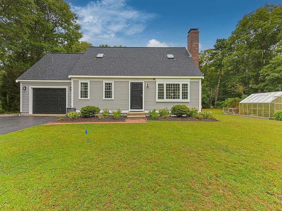 1st image of 34 Commodore Lane