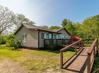 175 Salisbury Rd, Conneaut, OH 44030