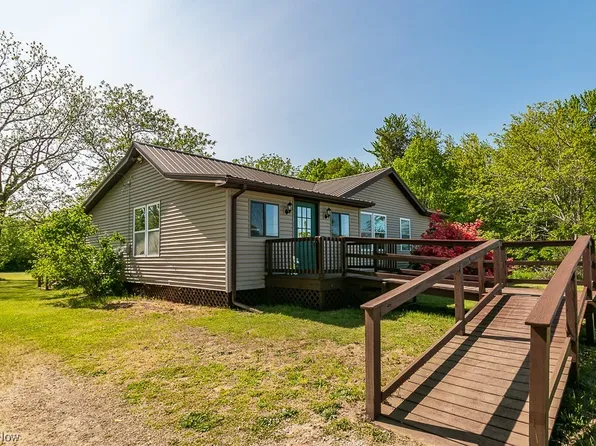 175 Salisbury Rd, Conneaut, OH 44030