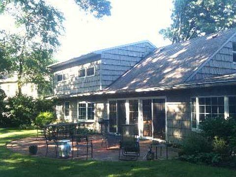 2nd image of 22 Sycamore Ln