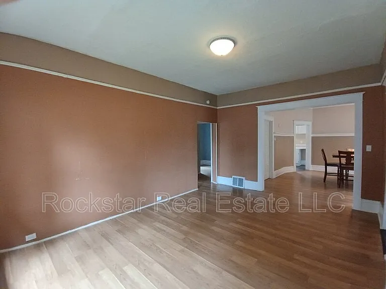 519 E Ermina Ave — Photo 38