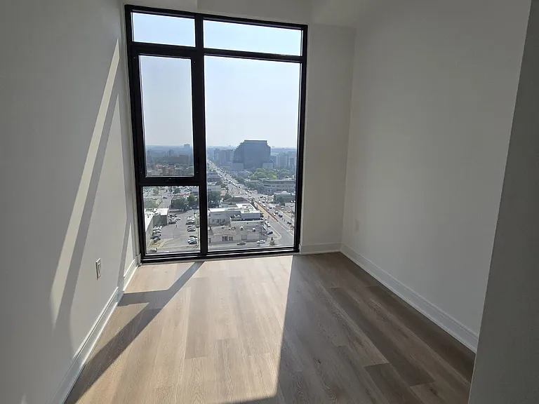 86 Dundas St E #1715 — Photo 8