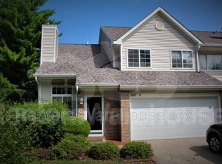 1010 68th St UNIT 4, West Des Moines, IA 50266