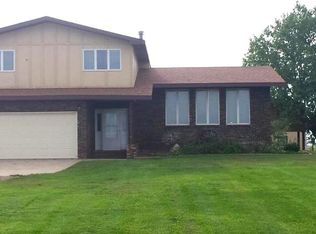 8604 146th Ave SW, Bowman, ND 58623