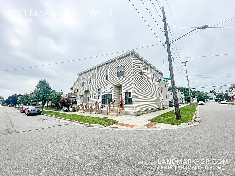 1253 Broadway Ave NW #3