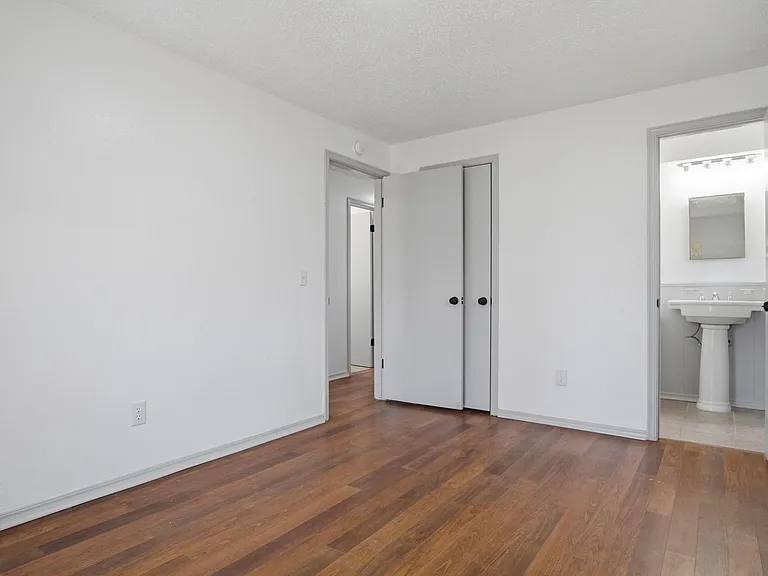 5404 S Huddleston Dr — Photo 22