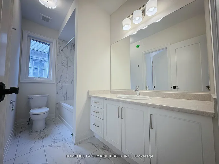 73 West Village Ln — Photo 34