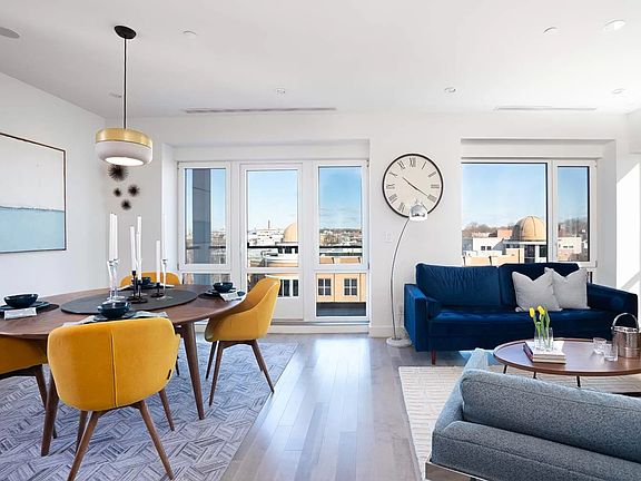 3rd image of 81 McGuinness Blvd #5