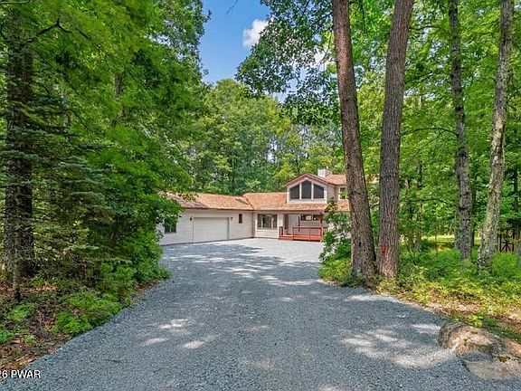 2nd image of 103 Rodeo Ln