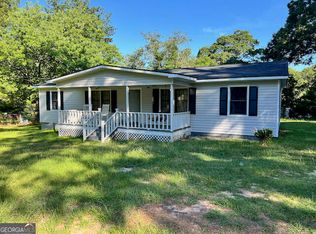 121 Hill Ln, Sandersville, GA 31082