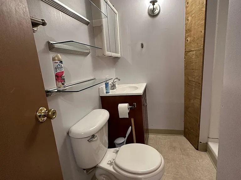 1897 L St #3 — Photo 9