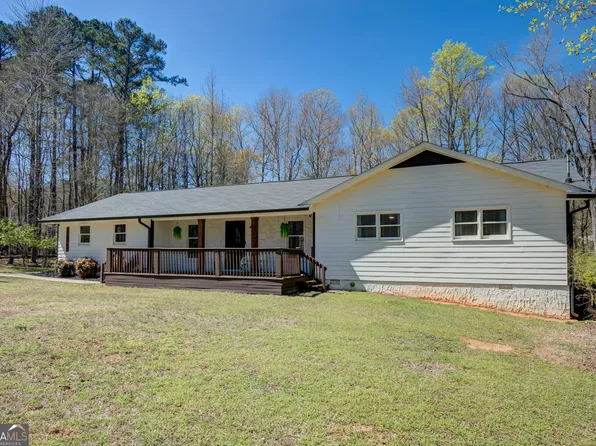 135 Bunny Ln, Fayetteville, GA 30215