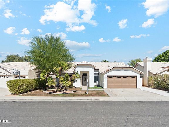4th image of 925 N BLUE MARLIN Drive