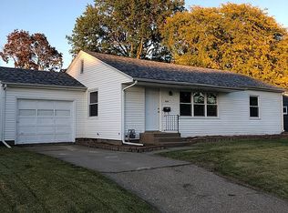 1604 Central Ave, Bettendorf, IA