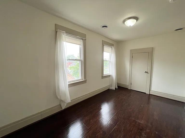 80 Meadow Pl #3 — Photo 6
