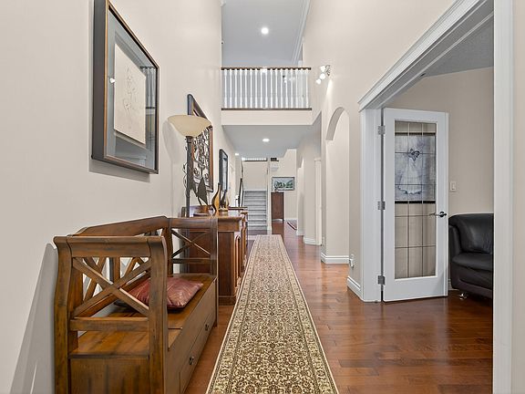 5th image of 10309 Villa Ave NW