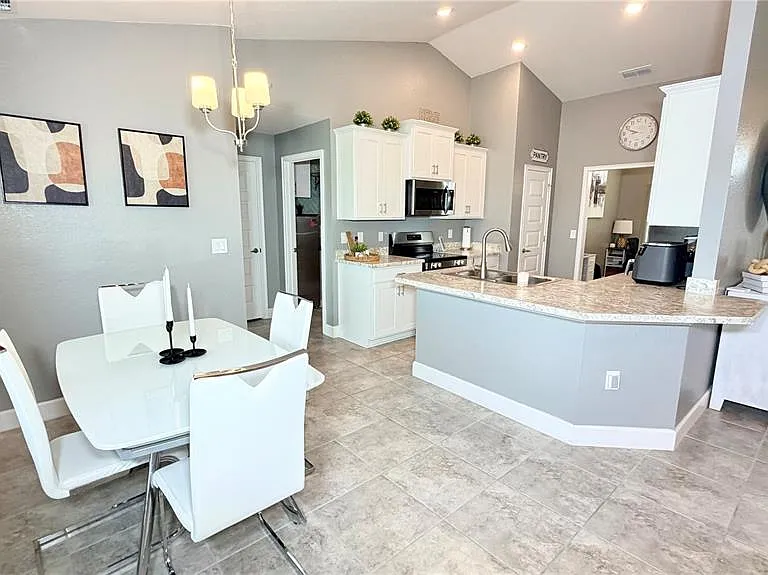 4015 Tullamore Ln — Photo 20