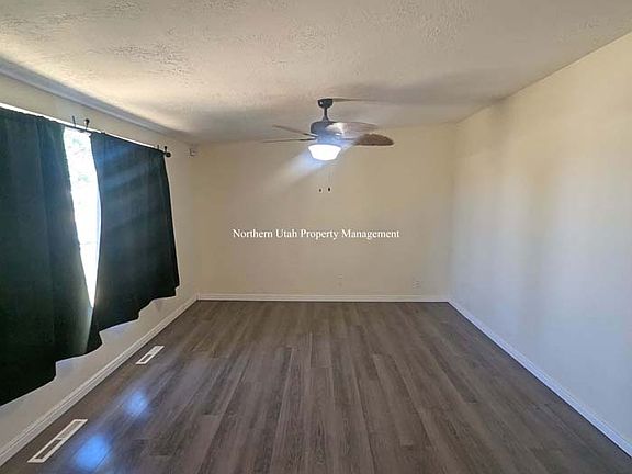 2 Living Room_07052024