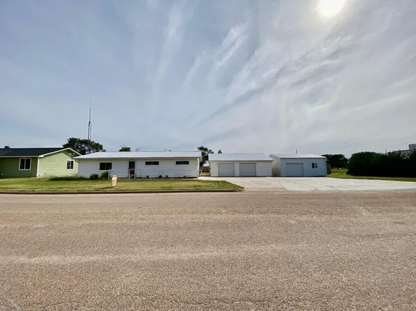 405 S Chestnut St, Johnson, KS 67855
