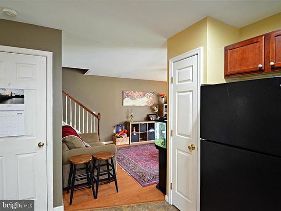 5th image of 404 Elmshire Dr