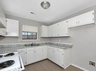 149 Angela Dr Unit D, Madison, AL 35758
