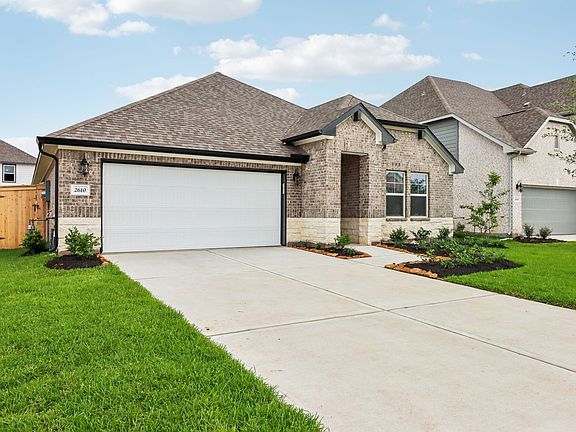 2-custom-Houston - Kingdom Heights- 2610 Clapbread Ln Rosenberg TX 77471-002.jpg