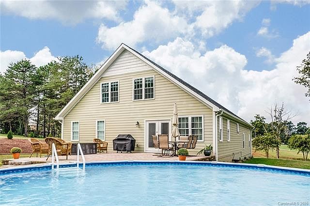 1st image of 110 Woodlea Ct