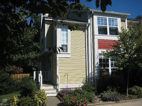 3rd image of 5708 Evergreen Knoll Ct