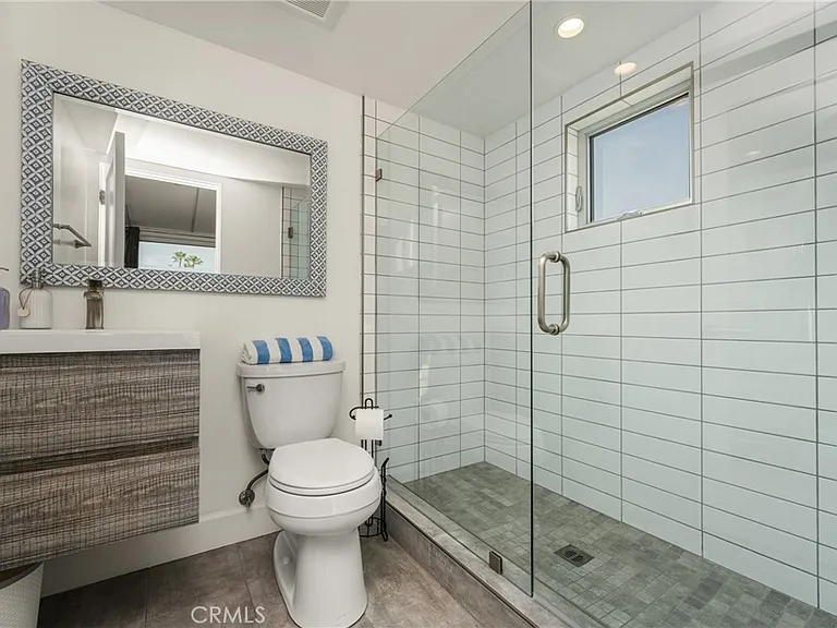 4405 Channel Pl — Photo 45