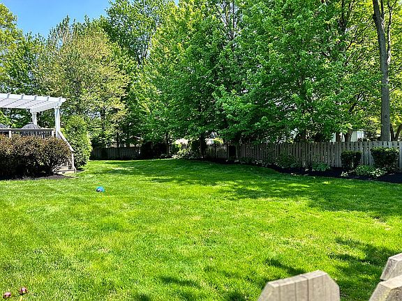 4th image of 28654 Touchstone Cir