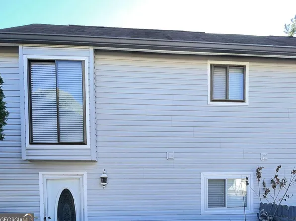 300 Country Club Dr, Jonesboro, GA 30238