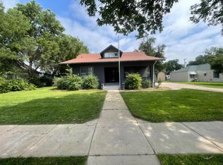 404 W West Plains St, Meade, KS 67864