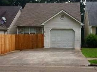 108 Lakeview Dr, Canton, GA