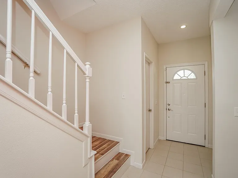 2910 Grants Lake Blvd #1505 — Photo 4