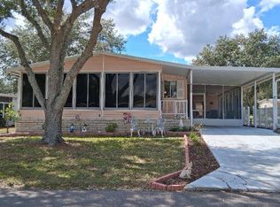 506 Honeysuckle Dr, Fruitland Park, FL 34731