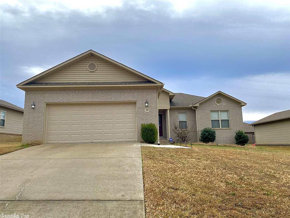 1st image of 29 Birchwood Dr