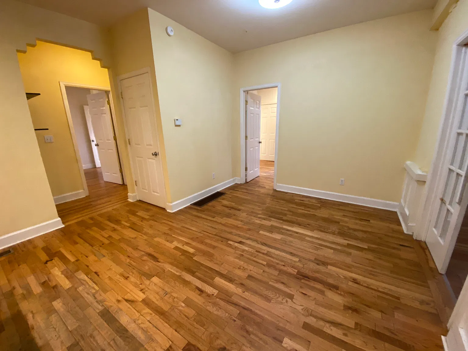 624 Marine St — Photo 2