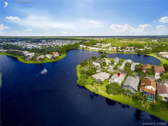 3rd image of 7126 SE Walden Pond Ct