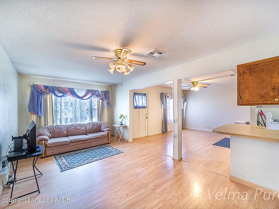 5th image of 615 Blevins St