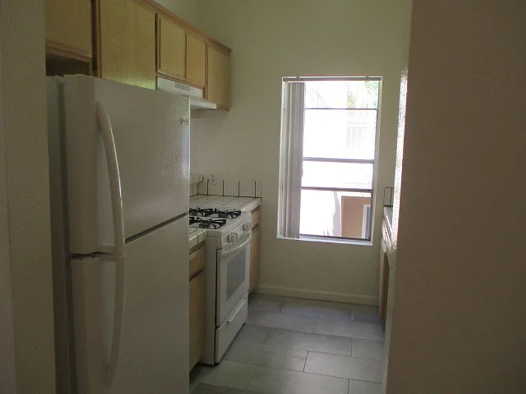 3633 Jasmine Ave — Photo 6