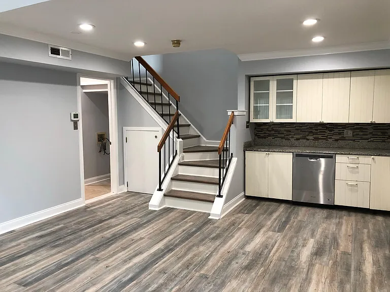 4908 Gina Ct — Photo 12