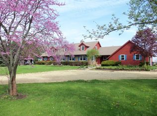 15208 Pleasant Valley Rd, Woodstock, IL 60098