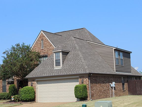 2nd image of 10466 Sanford Dr