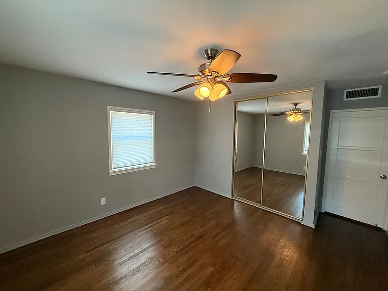 6059 Bluebell Ave — Photo 12